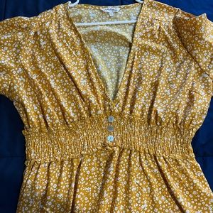 Spring/Summer dress. Comfy, worn once. Perfect for warm weather